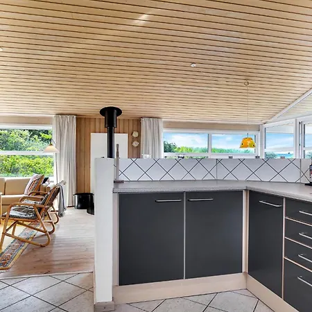 Hotell Awesome In With Kitchen